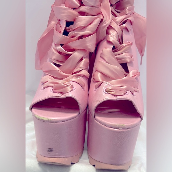 Y.R.U - Pink Ballet Bae Platforms - SIZE 7 Women’s - Picture 7 of 7